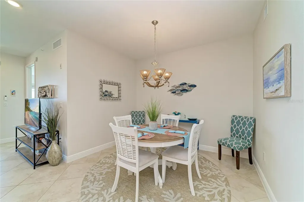 392 Aruba Circle Bradenton FL 34209