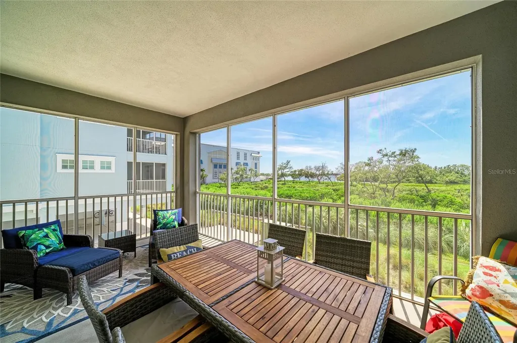 392 Aruba Circle Bradenton FL 34209