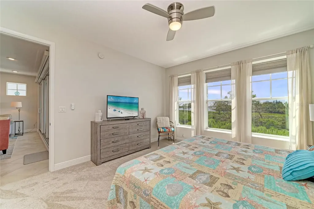 392 Aruba Circle Bradenton FL 34209