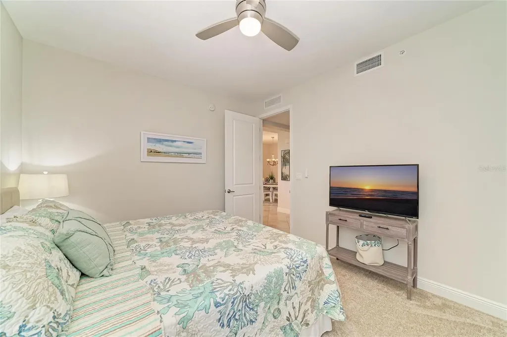 392 Aruba Circle Bradenton FL 34209