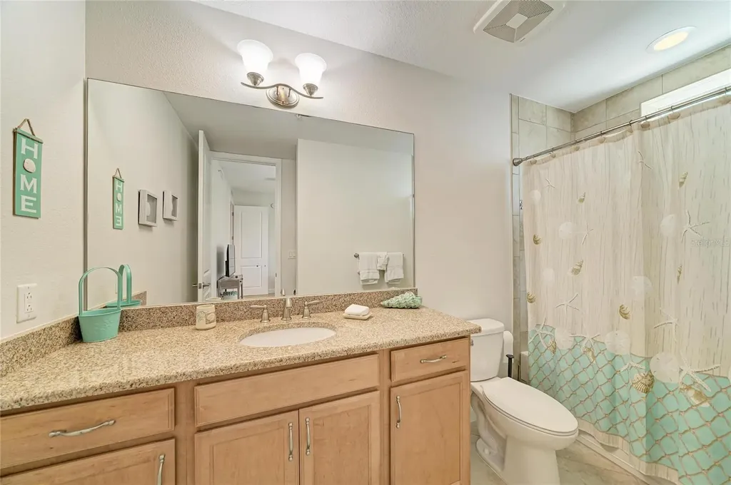 392 Aruba Circle Bradenton FL 34209