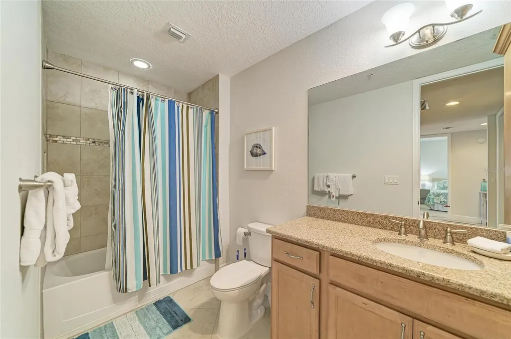 392 Aruba Circle Bradenton FL 34209