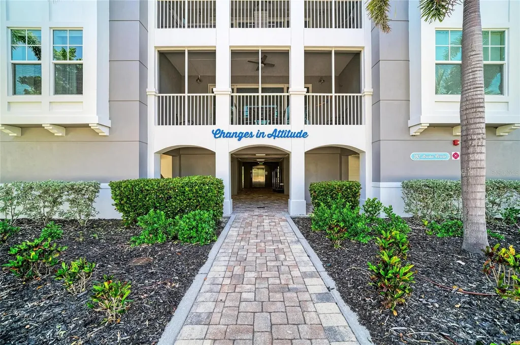 392 Aruba Circle Bradenton FL 34209