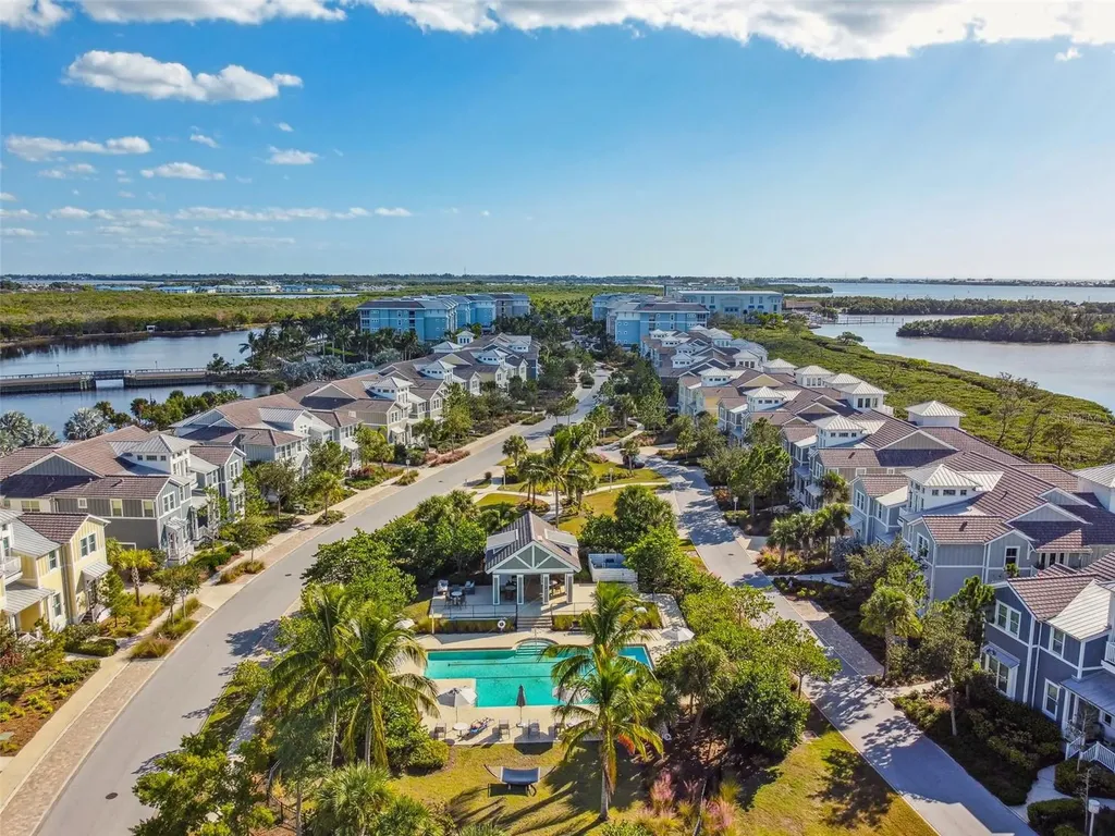 392 Aruba Circle Bradenton FL 34209