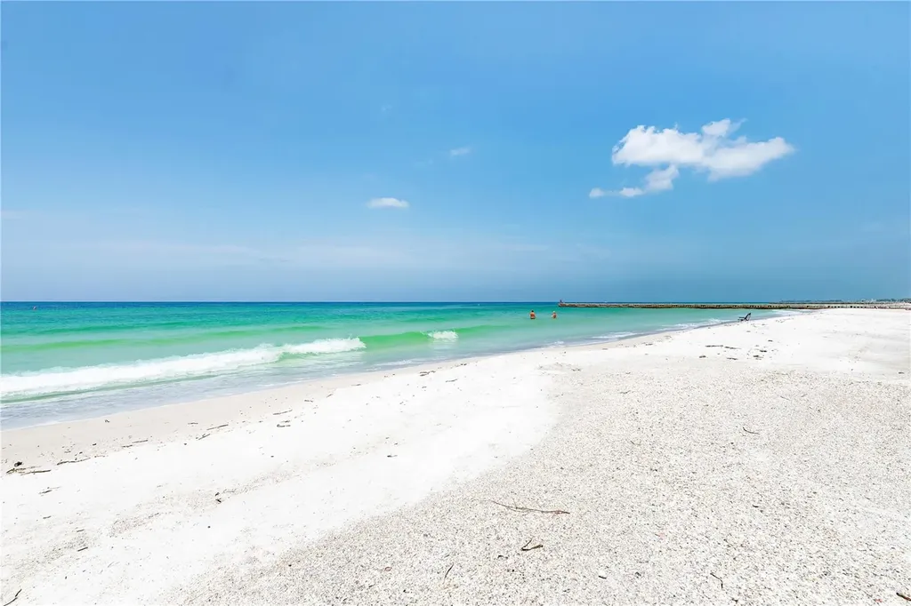 392 Aruba Circle Bradenton FL 34209
