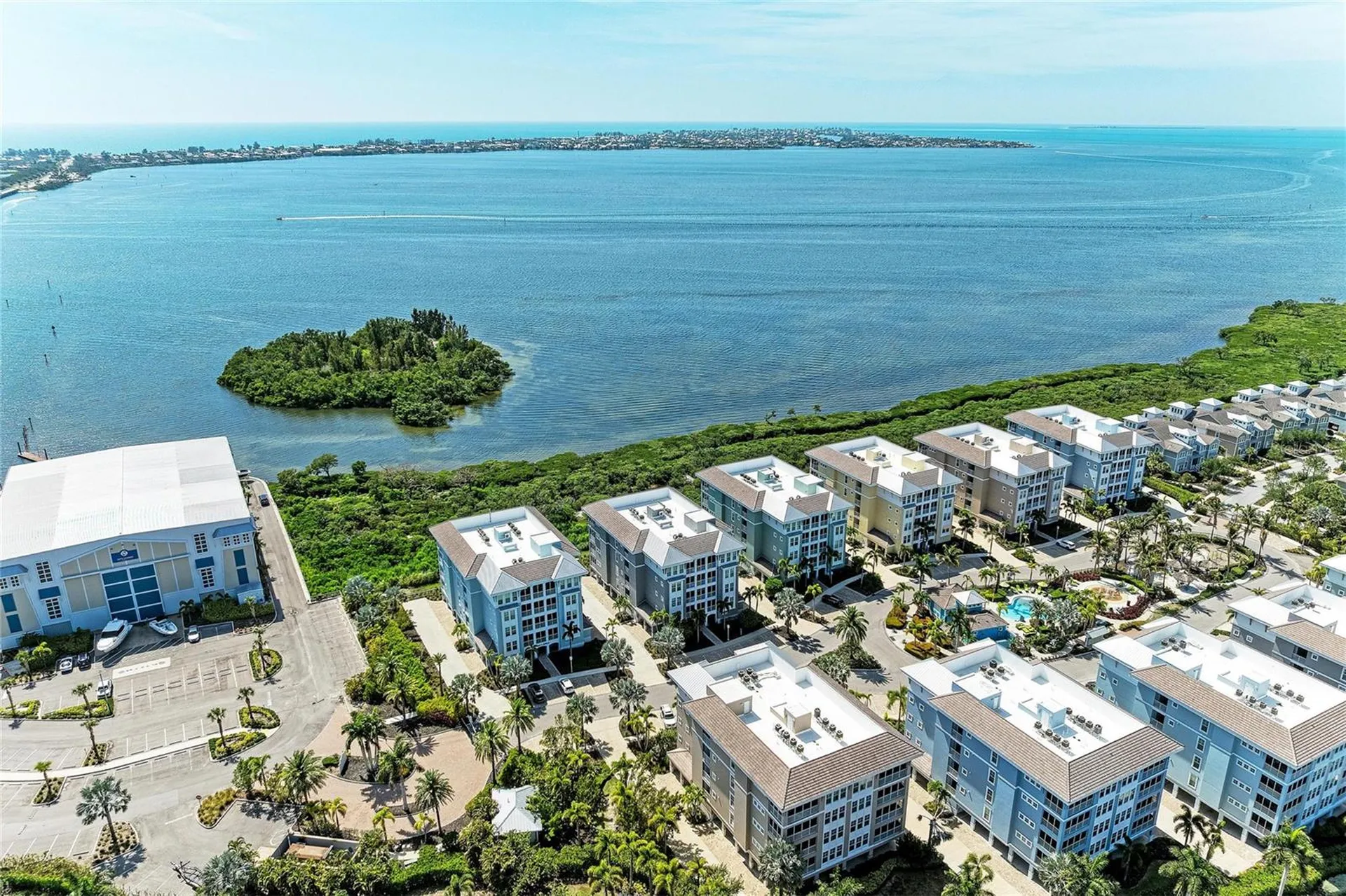 392 Aruba Circle Bradenton FL 34209