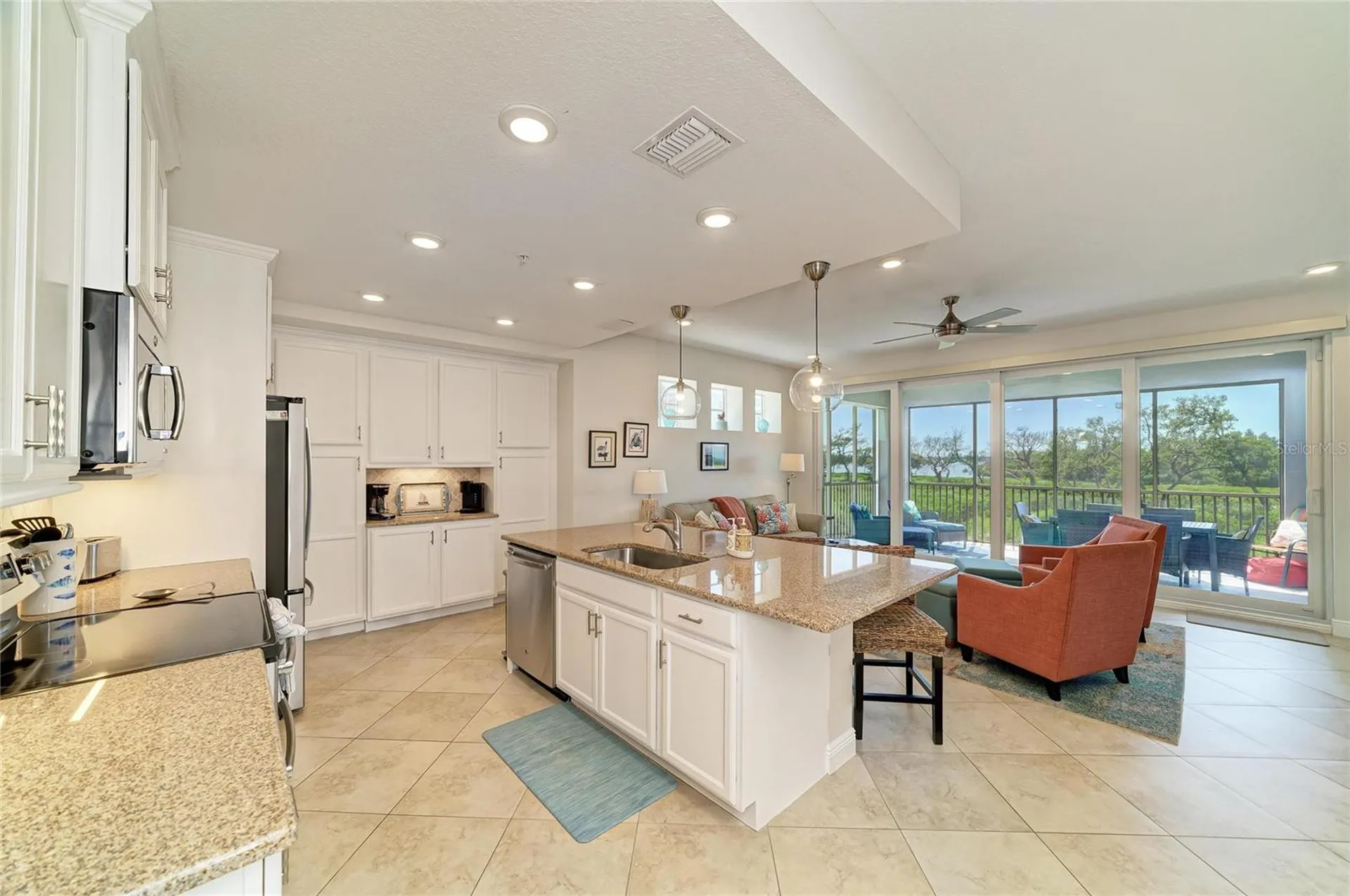 392 Aruba Circle Bradenton FL 34209