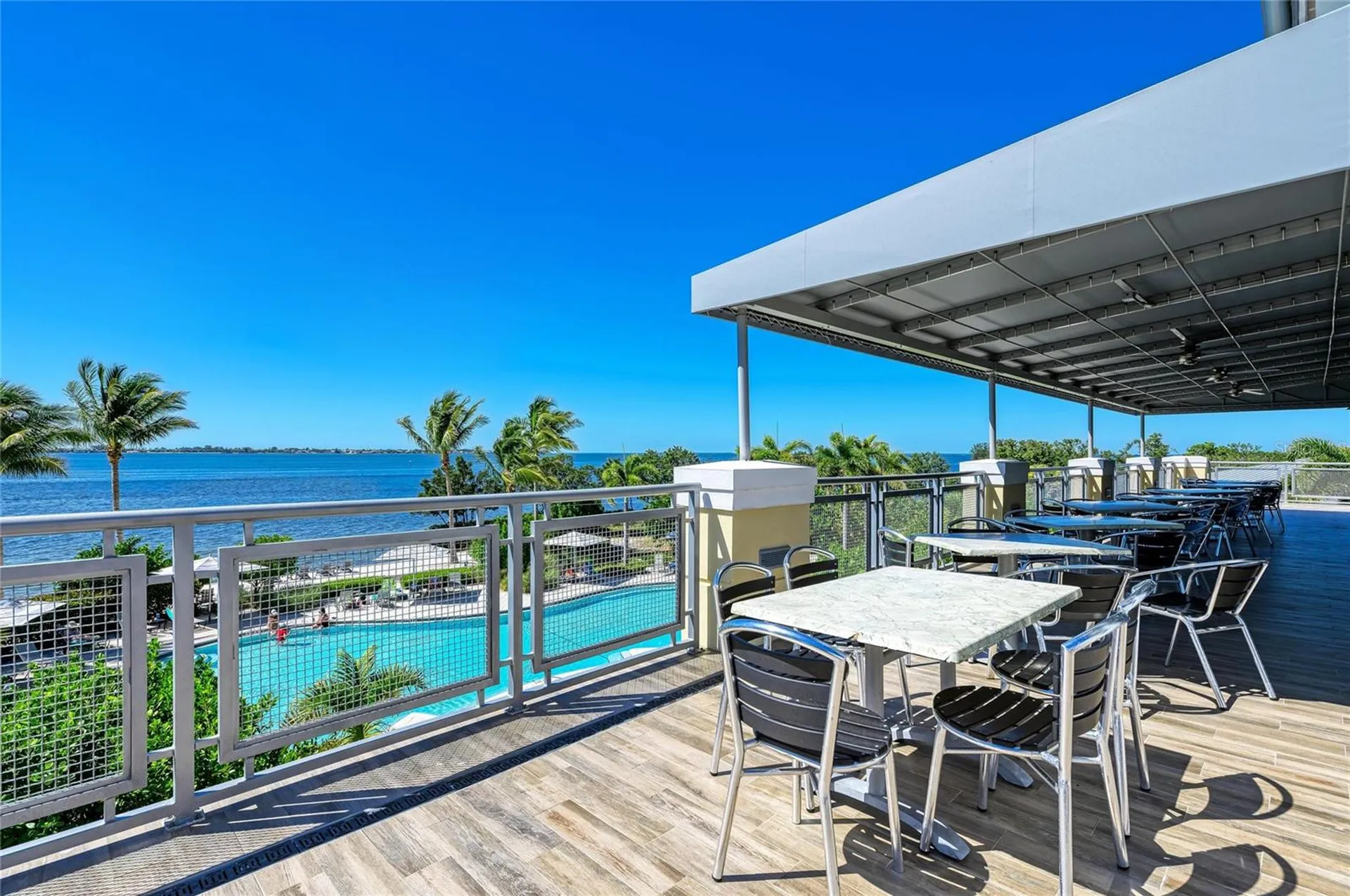 392 Aruba Circle Bradenton FL 34209