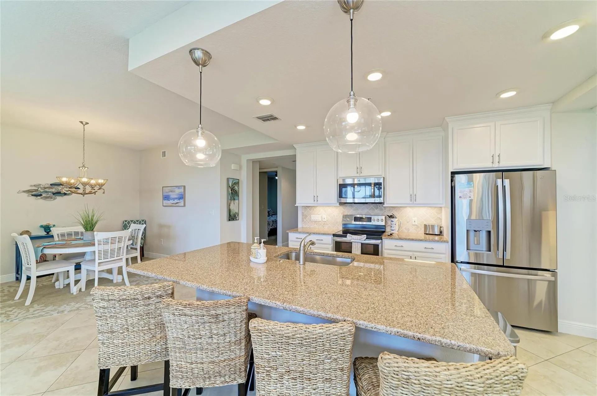 392 Aruba Circle Bradenton FL 34209