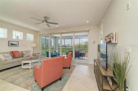 392 Aruba Circle Bradenton FL 34209