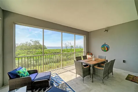 392 Aruba Circle Bradenton FL 34209