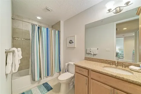 392 Aruba Circle Bradenton FL 34209