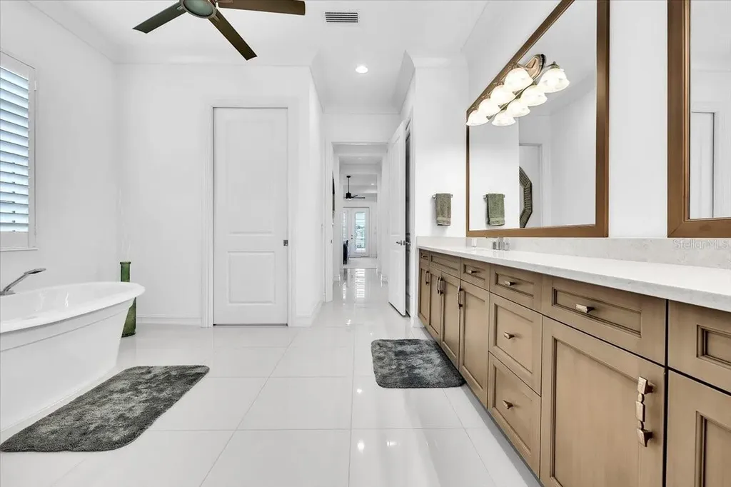 16306 Daysailor Trail Lakewood Ranch FL 34202