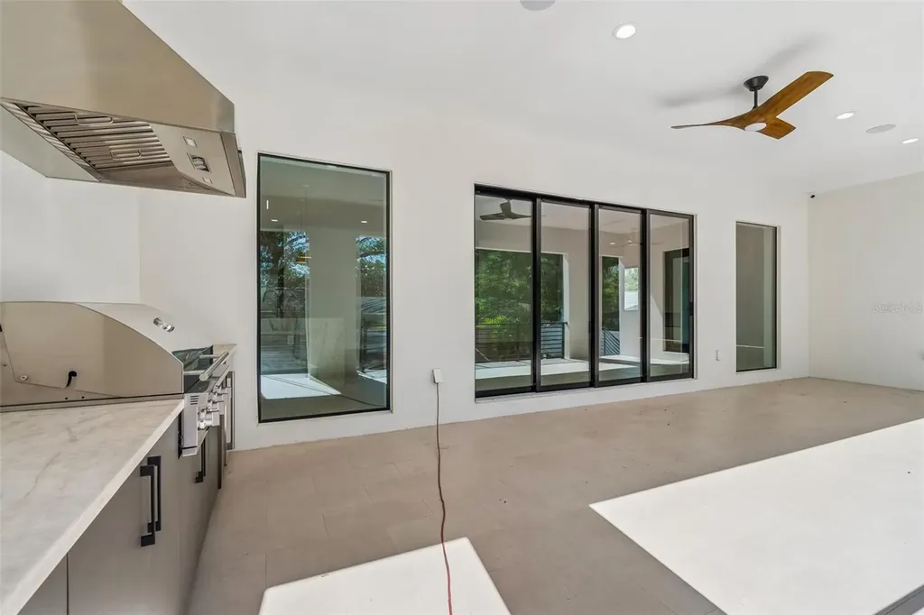 206 S Treasure Drive Tampa FL 33609