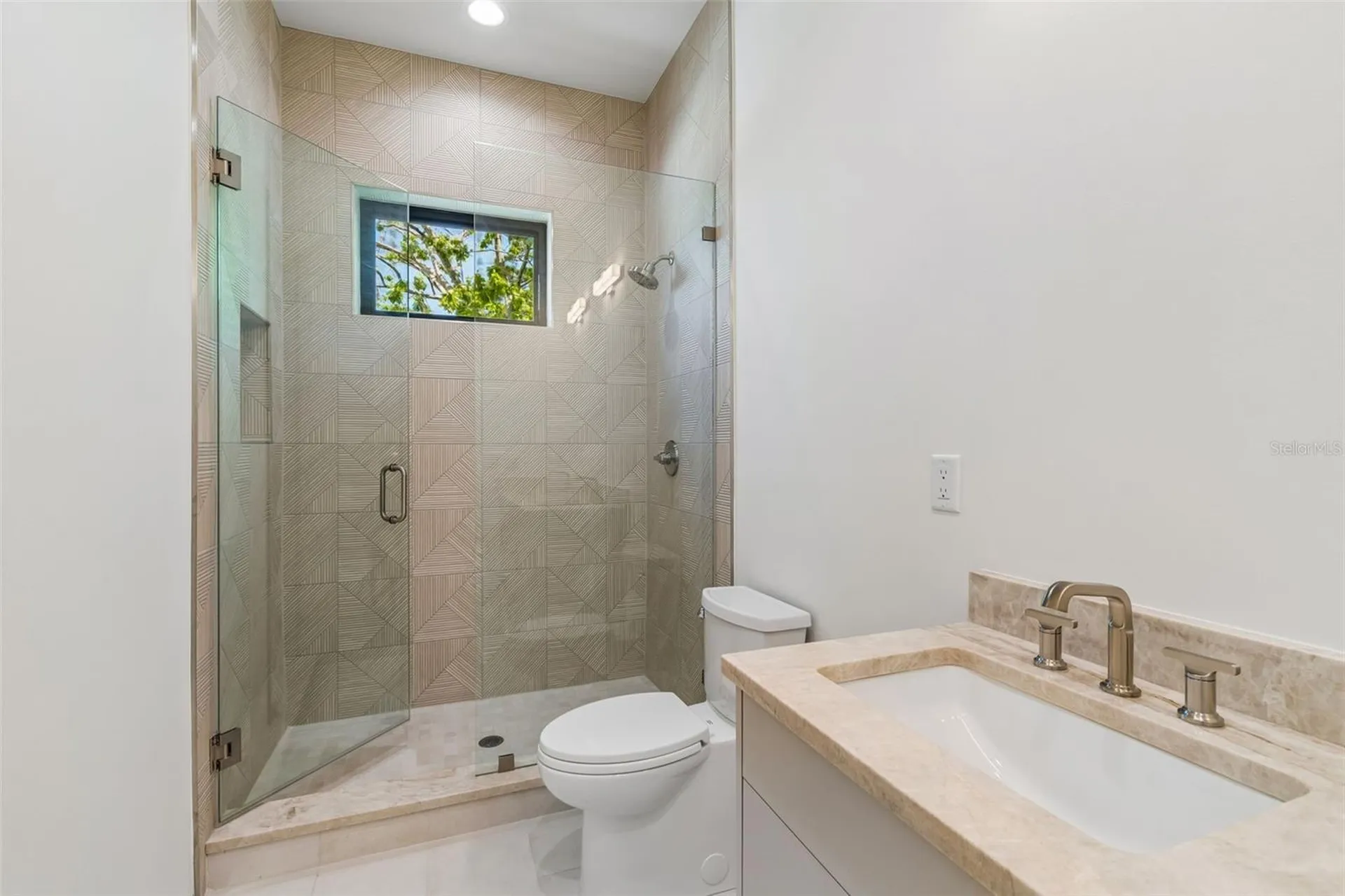 206 S Treasure Drive Tampa FL 33609