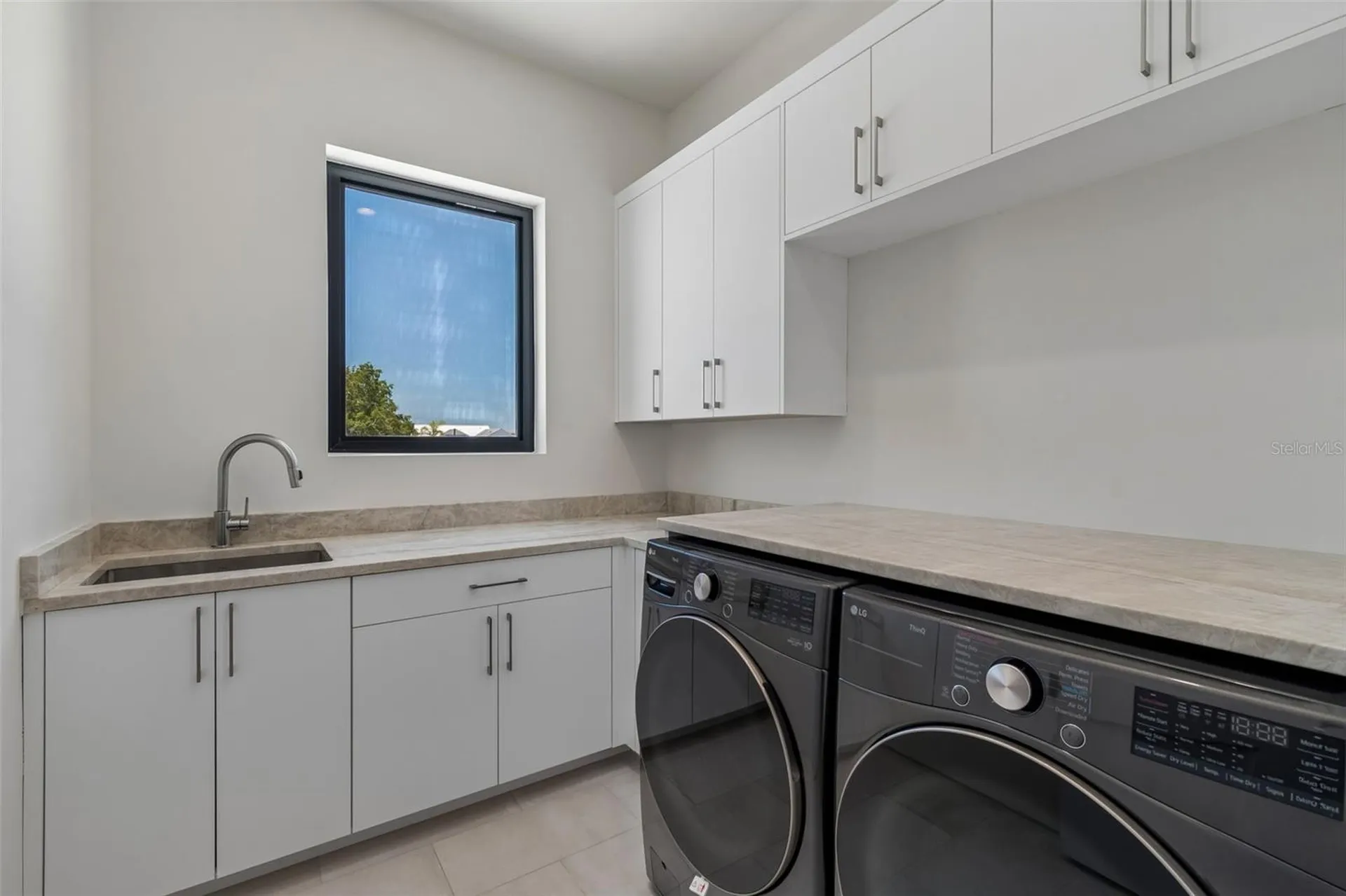 206 S Treasure Drive Tampa FL 33609