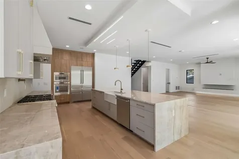 206 S Treasure Drive Tampa FL 33609