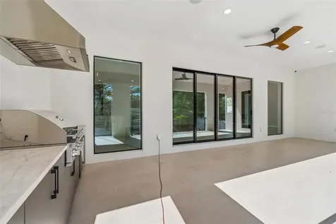 206 S Treasure Drive Tampa FL 33609