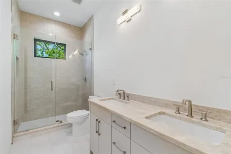 206 S Treasure Drive Tampa FL 33609