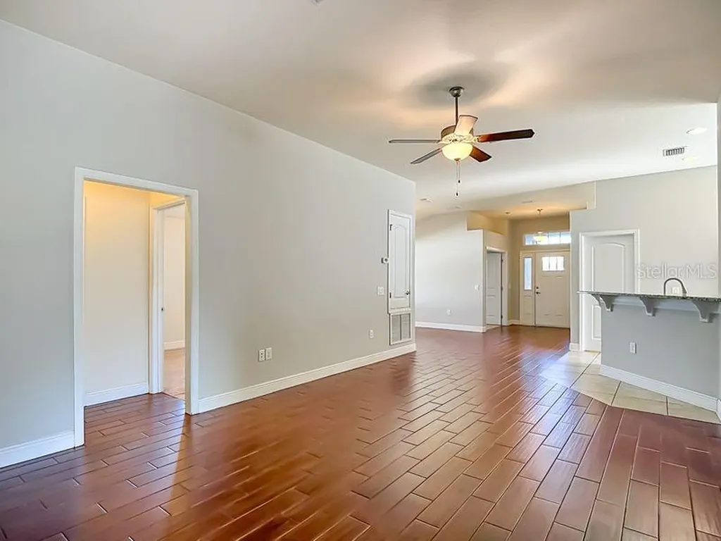 12244 Loopback Drive San Antonio FL 33576