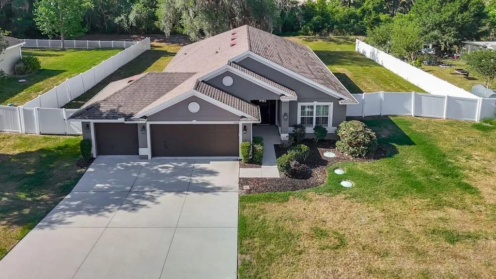 12244 Loopback Drive San Antonio FL 33576