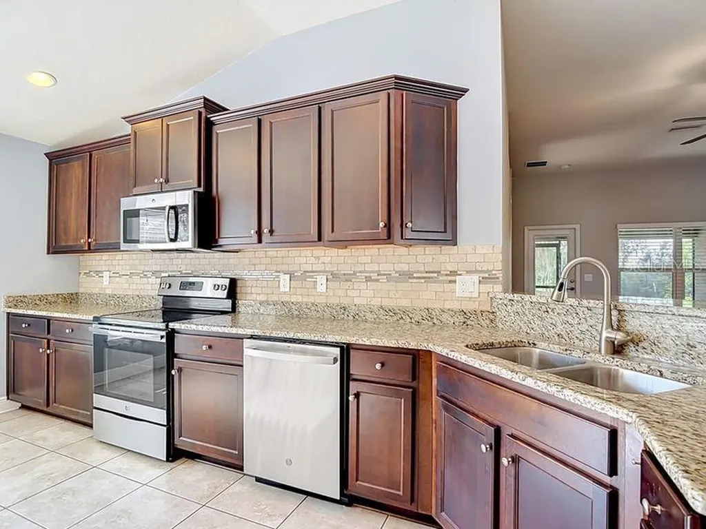 12244 Loopback Drive San Antonio FL 33576