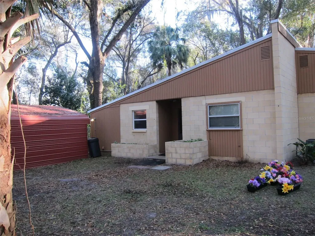 208 NE 7 Place Micanopy FL 32667