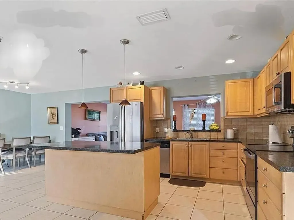 4321 S Lockwood Ridge Road Sarasota FL 34231