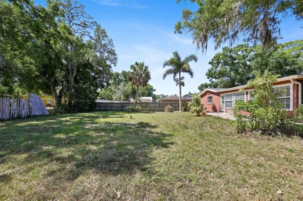 4321 S Lockwood Ridge Road Sarasota FL 34231