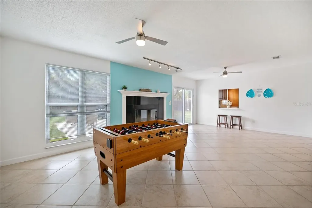 818 Plum Tree Lane Sarasota FL 34243