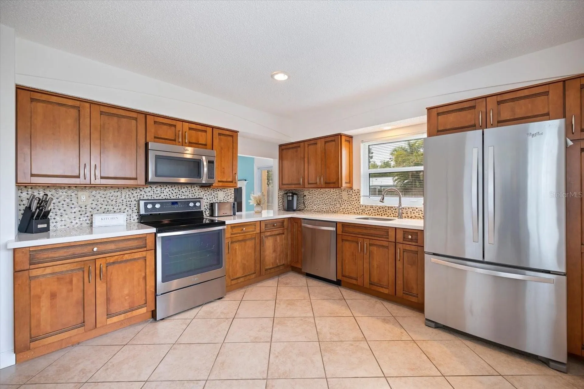 818 Plum Tree Lane Sarasota FL 34243