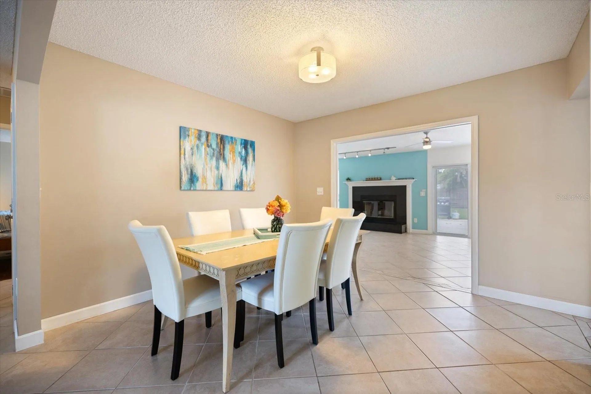 818 Plum Tree Lane Sarasota FL 34243