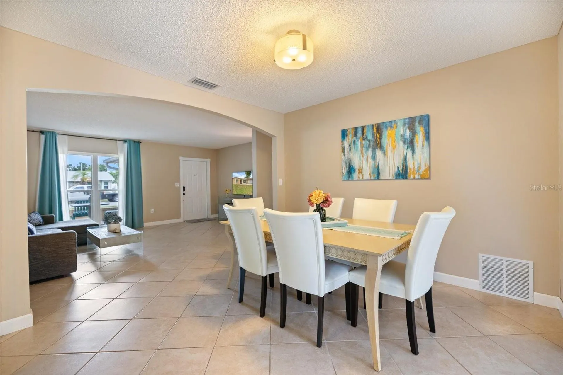818 Plum Tree Lane Sarasota FL 34243