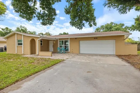 818 Plum Tree Lane Sarasota FL 34243