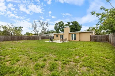 818 Plum Tree Lane Sarasota FL 34243