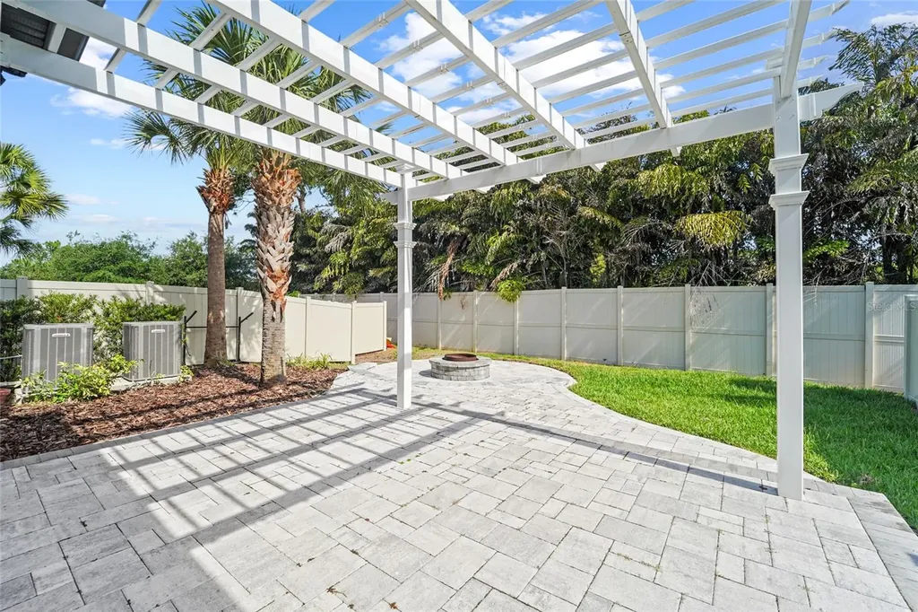 8903 Arabella Lane Seminole FL 33777
