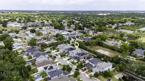 8903 Arabella Lane Seminole FL 33777