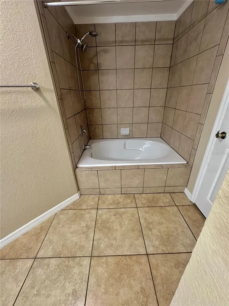 3280 Soho Street Orlando FL 32835