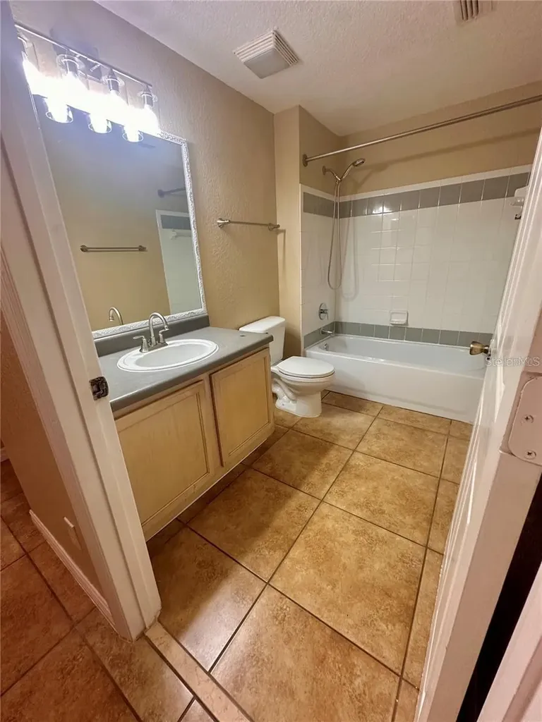 3280 Soho Street Orlando FL 32835