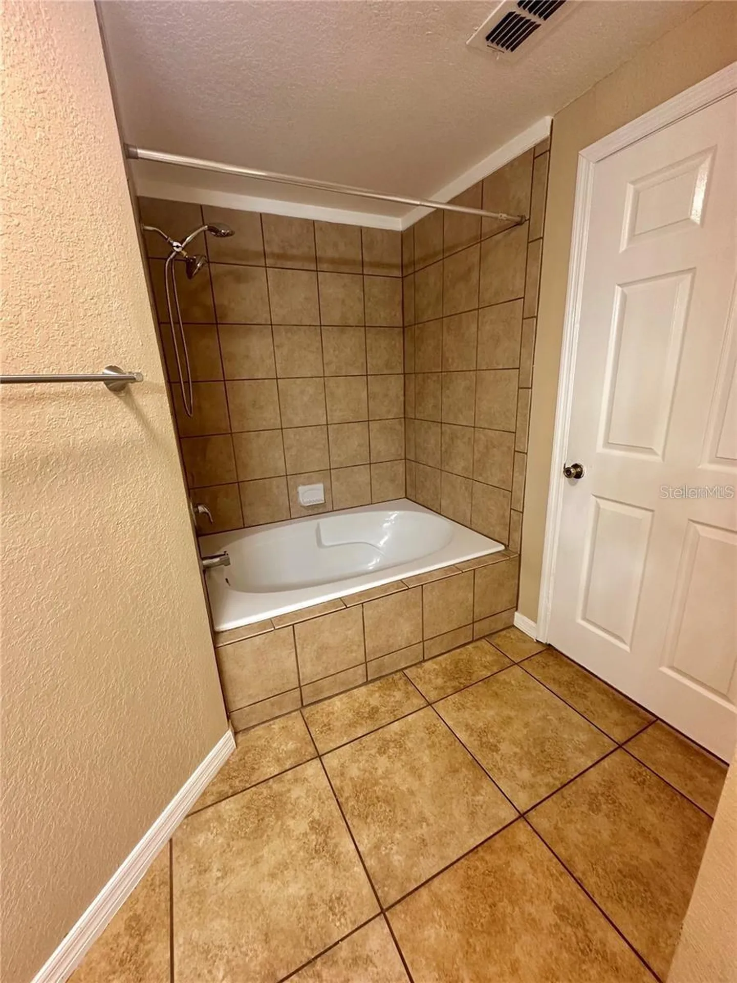 3280 Soho Street Orlando FL 32835