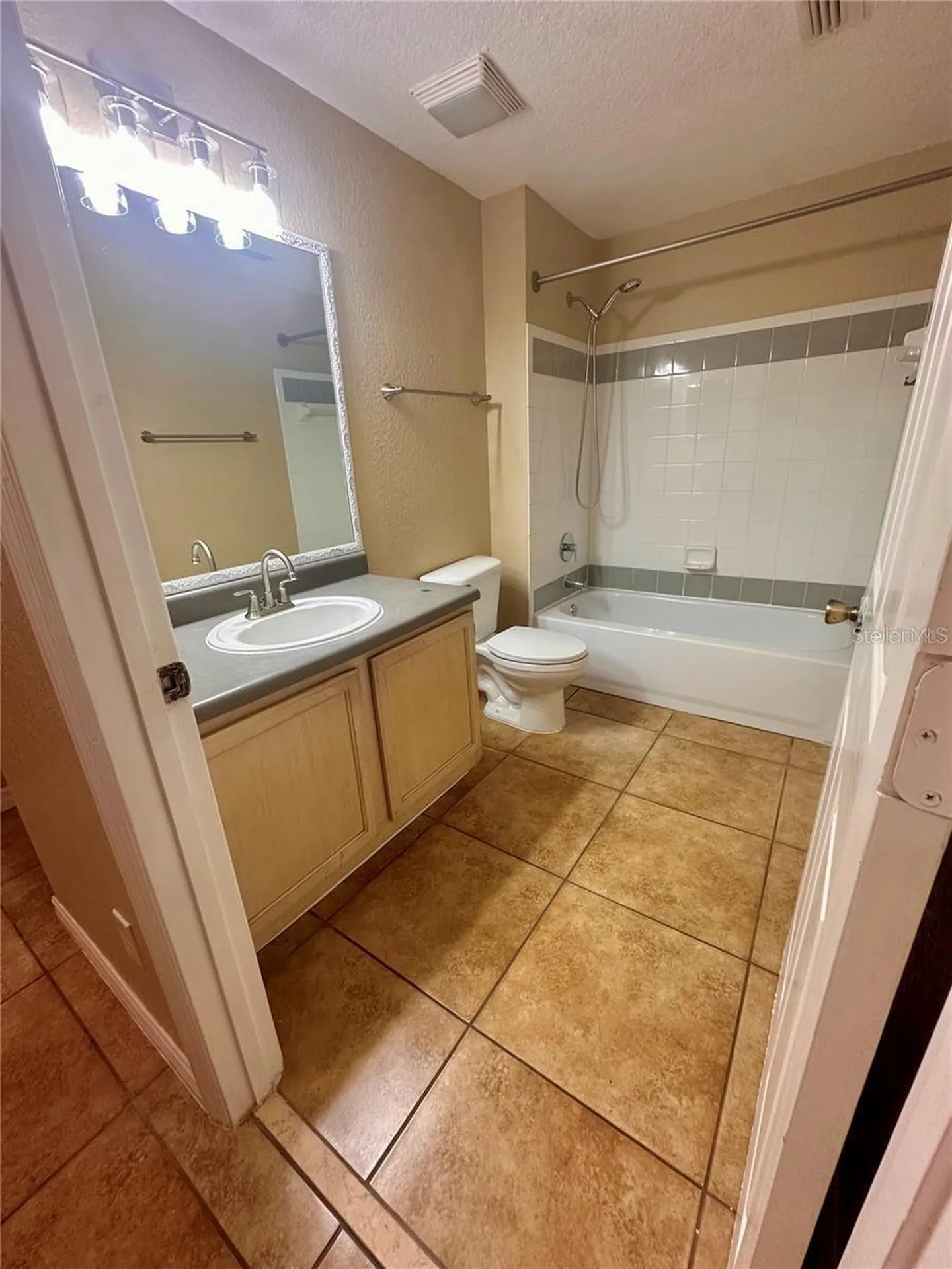 3280 Soho Street Orlando FL 32835