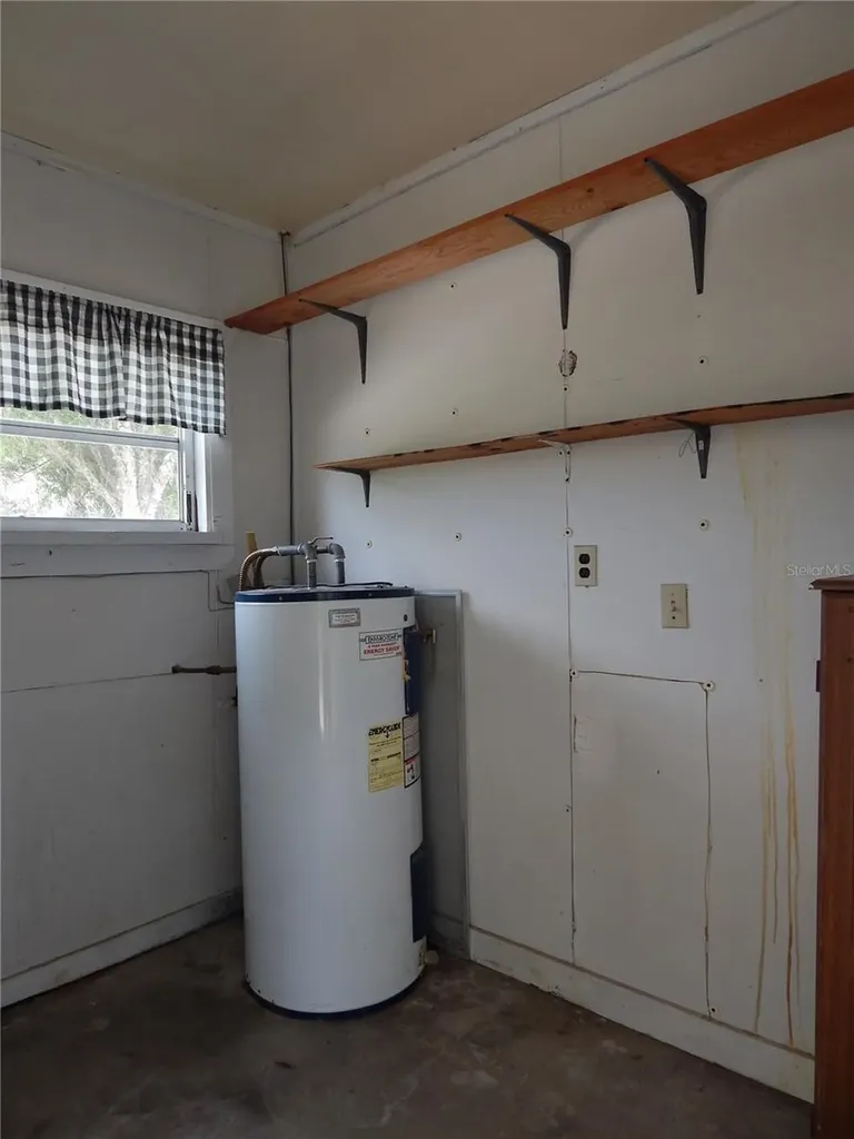 12422 E Sr 18 Lake Butler FL 32054