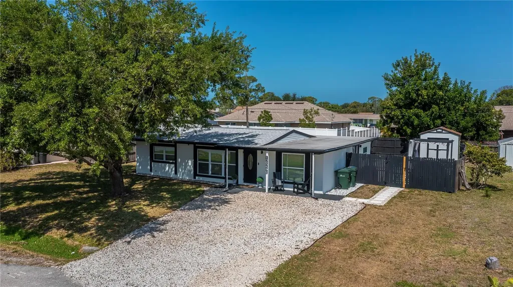 1050 Olympia Road Venice FL 34293