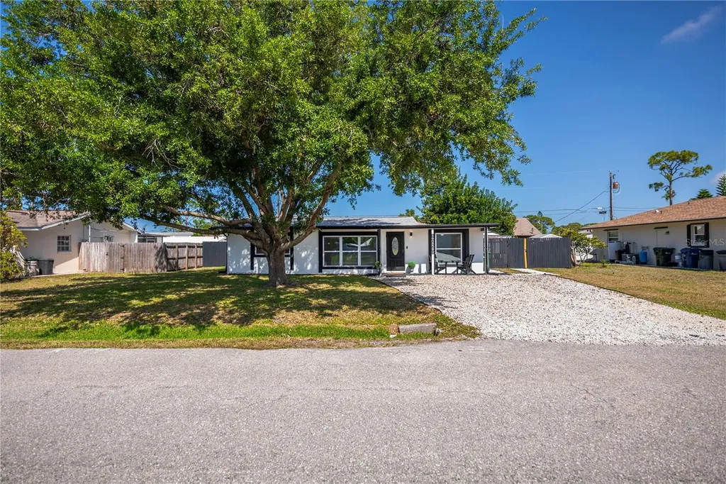 1050 Olympia Road Venice FL 34293