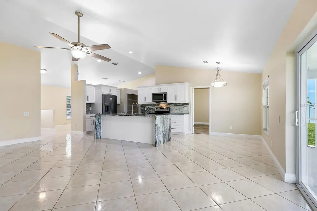 6447 Clair Shore Drive Apollo Beach FL 33572