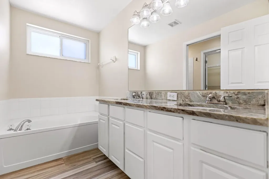 6447 Clair Shore Drive Apollo Beach FL 33572