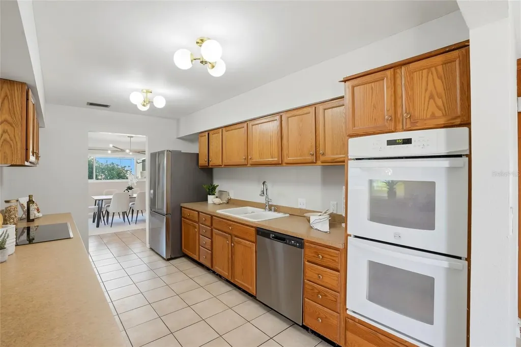 6900 10th Avenue N St Petersburg FL 33710
