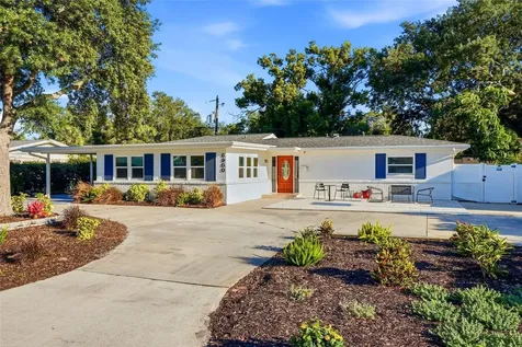 6900 10th Avenue N St Petersburg FL 33710