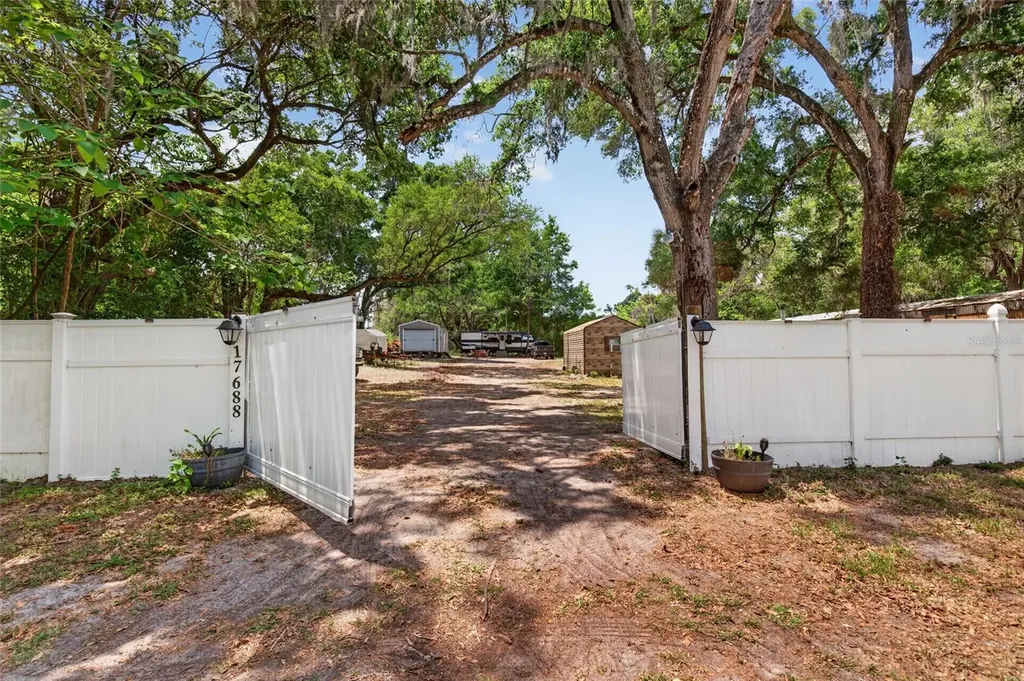 17684 NE 24th Avenue Citra FL 32113
