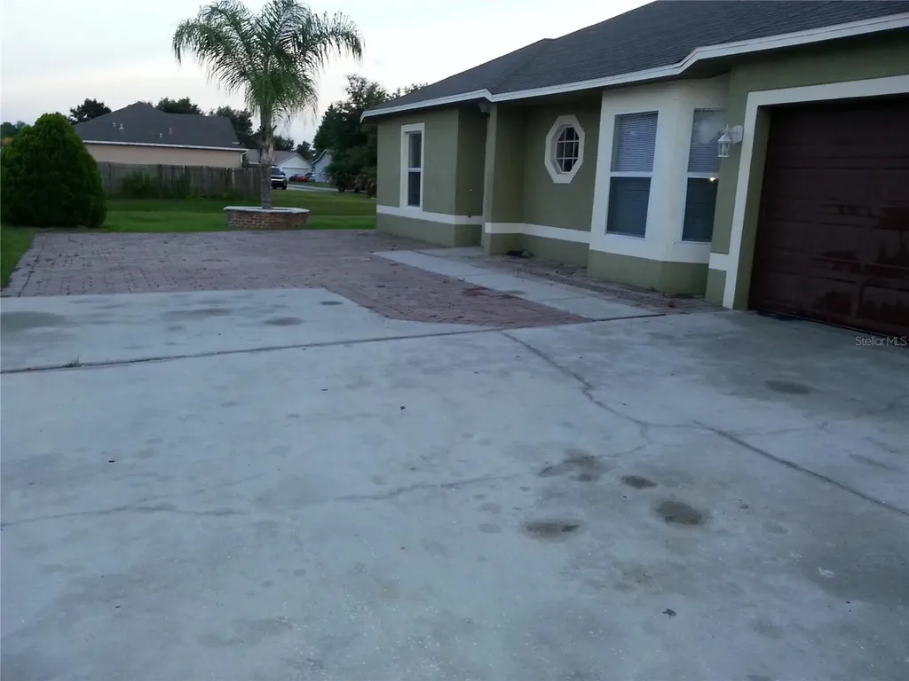 221 Cobalt Drive Kissimmee FL 34758